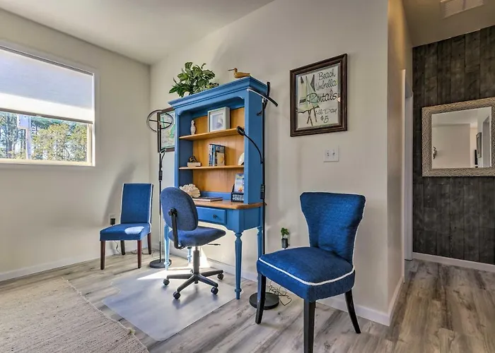 East Bay Vacation Rental W/ Dock!